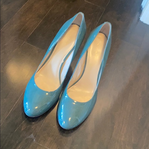 Green Heels - Picture 1 of 3